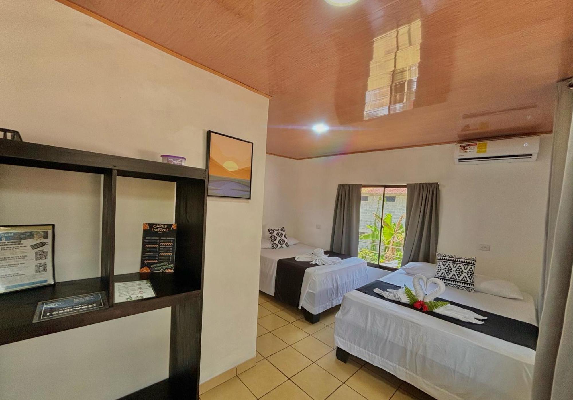 Carey Lodging Тортугеро Номер фото